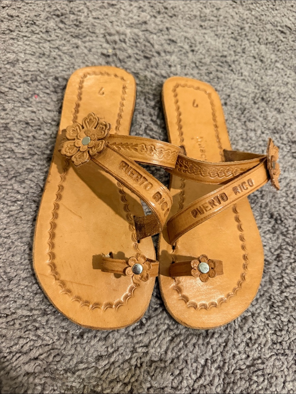 Puerto Rico Tan Leather Flower Toe-Loop Sandals